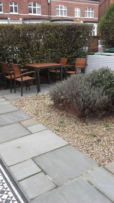 Stunning Three Bed In West Hampstead Apartment London Bagian luar foto